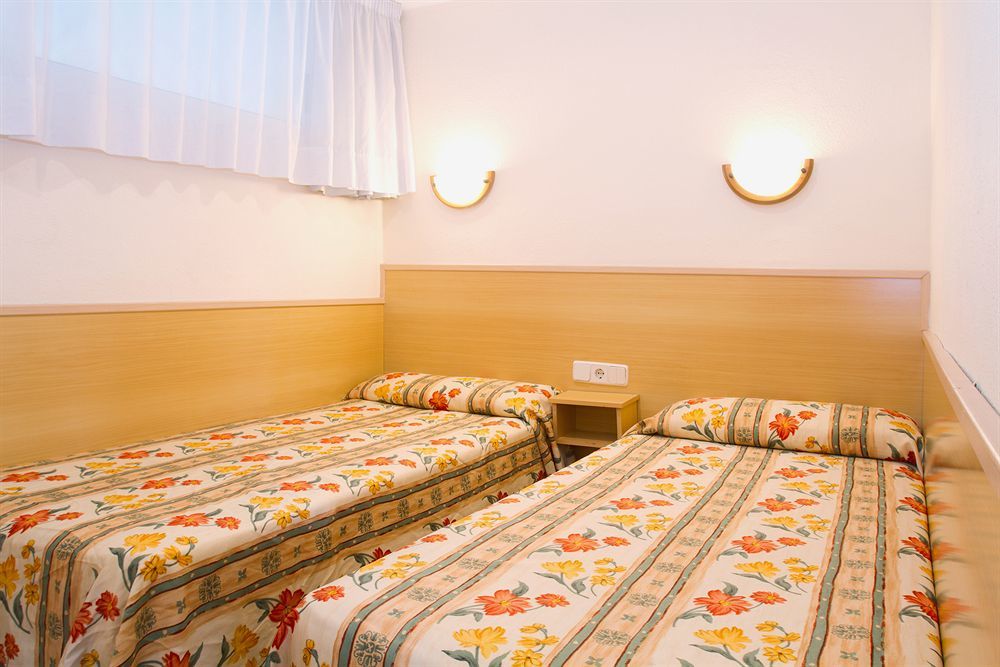 Apartamentos Los Peces Rentalmar Салоу Экстерьер фото